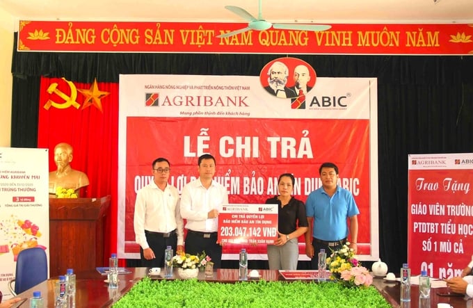 Bảo hiểm Agribank đã chi trả quyền lợi cho hàng nghìn khách hàng tham gia gói sản phẩm bảo an tín dụng trên cả nước. Ảnh: ABIC.